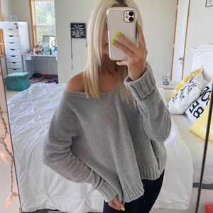 Oversized cropped sweater!